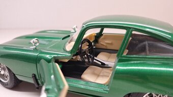 1:18 JAGUAR E COUPE, Z - 12