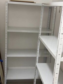 Garsonka  s parkovacím miestom a s predzáhradkou - 12