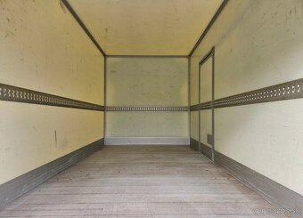 Peugeot Boxer 2.2 HDi 165 koni 8 paletovy kontajner rok 2021 - 12