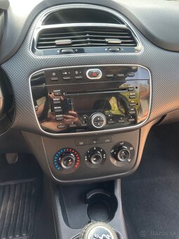 Predám Fiat Punto Rv 2011 , 1.majitel - 12