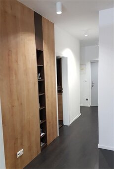 Na prenájom 2,5izbový byt s terasou a parkingom 900,- Eur - 12