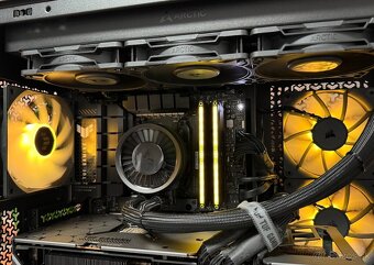 Ryzen 7 7800X3D\32GB\RX 7900XTX\SSD\1000W Zdroj - 12