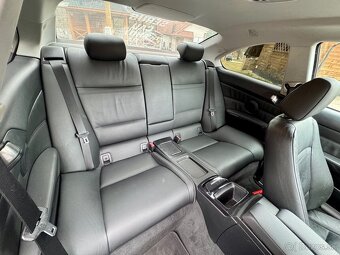 BMW e92 320d coupé - 12