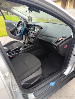 Ford Focus Combi 1.5 TDCi, Navigácia, Klíma, Tempomat - 12