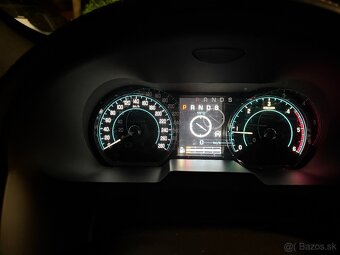 Jaguár XF Sportbrake 3.0SD 202kW - 12