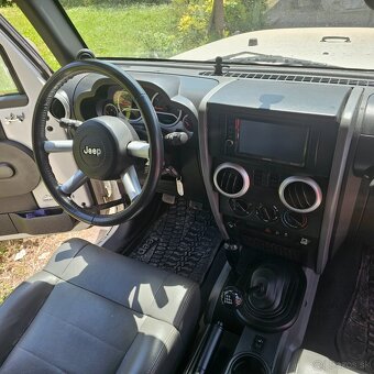 JEEP  WRANGLER 2.8 CRD Sahara - 12