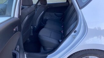 Hyundai i30 1,4(16v77kw) - 12