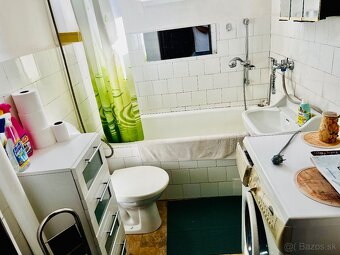 ZNÍŽENÁ CENA zdravý funkčný rodinný dom, 781m2, HE - 12