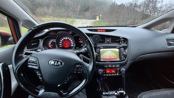 Kia Ceed SW 1.6 Gdi AT - 12