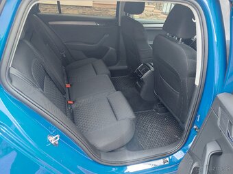 Škoda Superb Combi 3 2.0 TDI DSG - 12