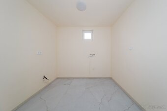 4i rodinný dom s terasou na predaj, obec Méra, Maďarsko - 12