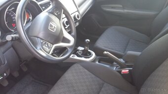 HONDA JAZZ 1.3i-VTEC COMFORT MT 2016 - 12