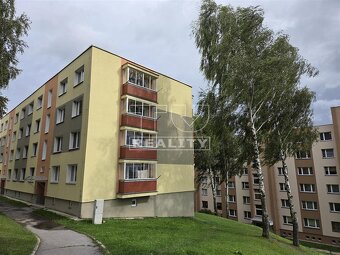 TUreality ponúka na predaj 4 izbový byt v Námestove - 12