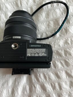 Olympus OM-D E-M10 Mark II - 12