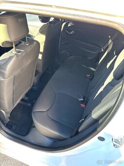 Renault Clio 1,2i 16V - 12