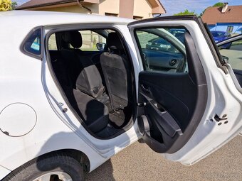 Renault clio 1.5 dCi r.v 2012 - 12