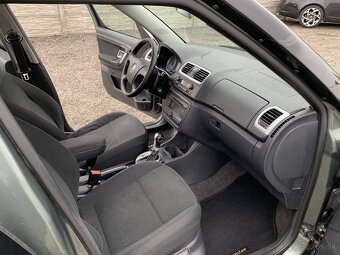 ŠKODA ROOMSTER 1.6 16V COMFORT LPG A/T SR - 12