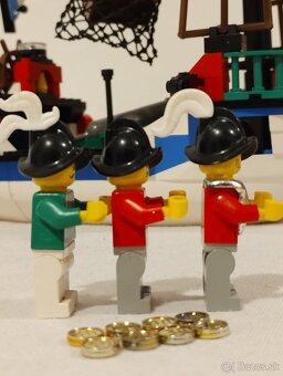 LEGO Pirates 6280 Armada Flagship - 12