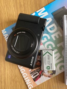 Sony ZV-1 Vlog camera Sony ZV-1 Made for vlogging + 2baterie - 12