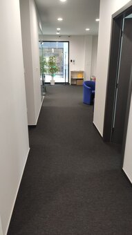 Lukratívny veľkometrážny obchodný priestor na predaj – inves - 12