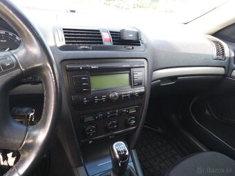 Skoda octavia 2 sedan, cierna 1.9tdi 77kw - 12