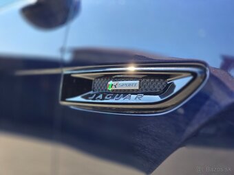 Jaguar F-Pace 20d R-SPORT AWD automat 8st - 12