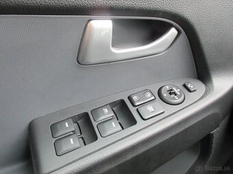 Kia Sportage 2.0 CRDi VGT 4WD EX - 12