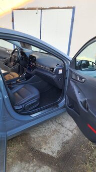 Hyundai Ioniq 1.6 PHEV - 12