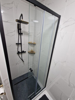 TOP cena 2-izbový BYT na PREDAJ vedla Donovalkova , s park - 12