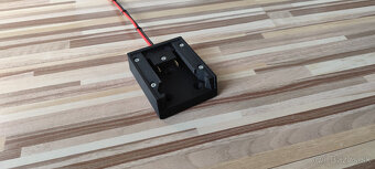 Adaptér batérie Milwaukee M18 - 12