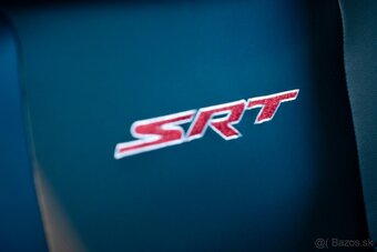 Dodge Challenger 5.7 HEMI - 12
