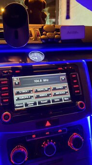 Predám autorádio RNS 510 - 12