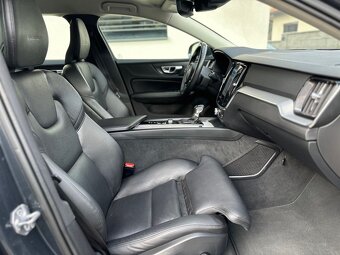 Volvo V60 D4 Inscription AT8 r.2019 - 12
