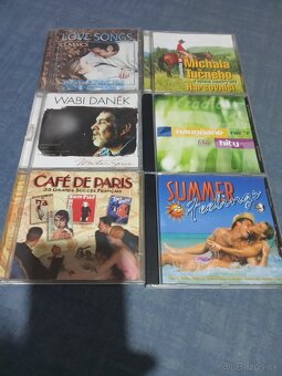 Predám rôzne cd nosiče - 12