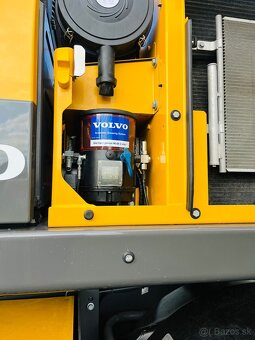 Kolesový bager Volvo EW160E - 12