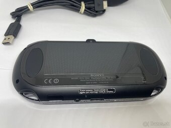 PS Vita Wi-Fi (PCH-1004) OLED - 12