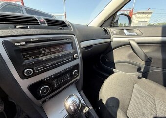 Škoda Octavia 1,4 TSI ELEGANCE SERVISKA benzín manuál 90 kw - 12