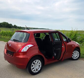 Suzuki Swift 1.25 16V 66KW/90 koní R.V.10/2010 - 12
