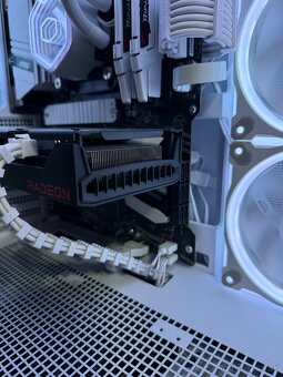 Herný PC Ryzen 5 5600, RX 6600 XT, 32gb RAM, 1TB SSD - 12