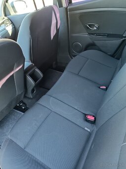 Renault Megane 1.6 16V - 12