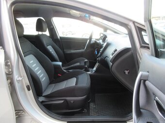 Kia Cee´d SW 1.6 GDI LX/Silver s odp. DPH - 12