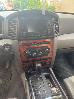Jeep Grand Cherokee 3.0CRD - 12