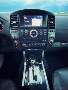 Nissan Pathfinder Facelift 4x4 - 12