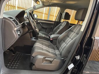 Volkswagen Touran 2.0 TDI MATCH - 12