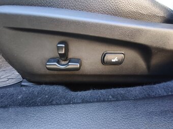 Subaru Outback 2.0D-S Exclusive NAVI CVT - 12