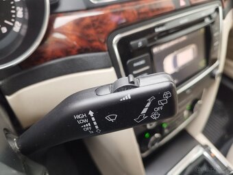Škoda Superb Combi 2.0 TDI CR 140k Elegance, r.v.: 5/2011 - 12