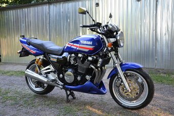 YAMAHA XJR 1200SP CHRISTIAN SARRON REPLIKA - 12