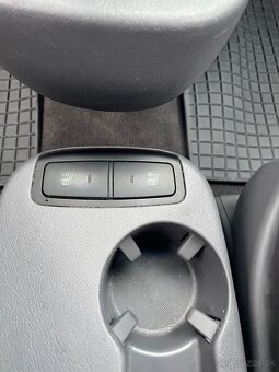 Hyundai Tucson 2.0 CRDI 4x4, ťažné zariadenie - 12