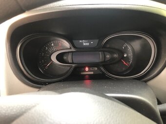 Renault Trafic - 12