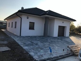 Zamkova Dlazba , betónové ploty - 12